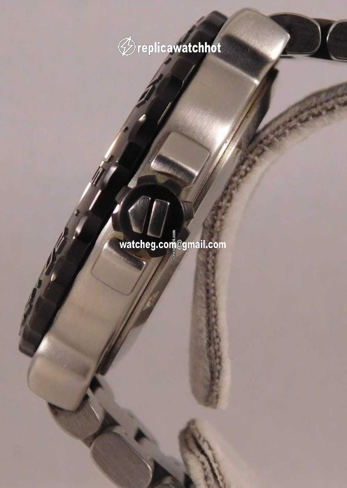 TAG Heuer Formula 1 Quartz Mens watch Unisex Quartz Steel WAU1110 4