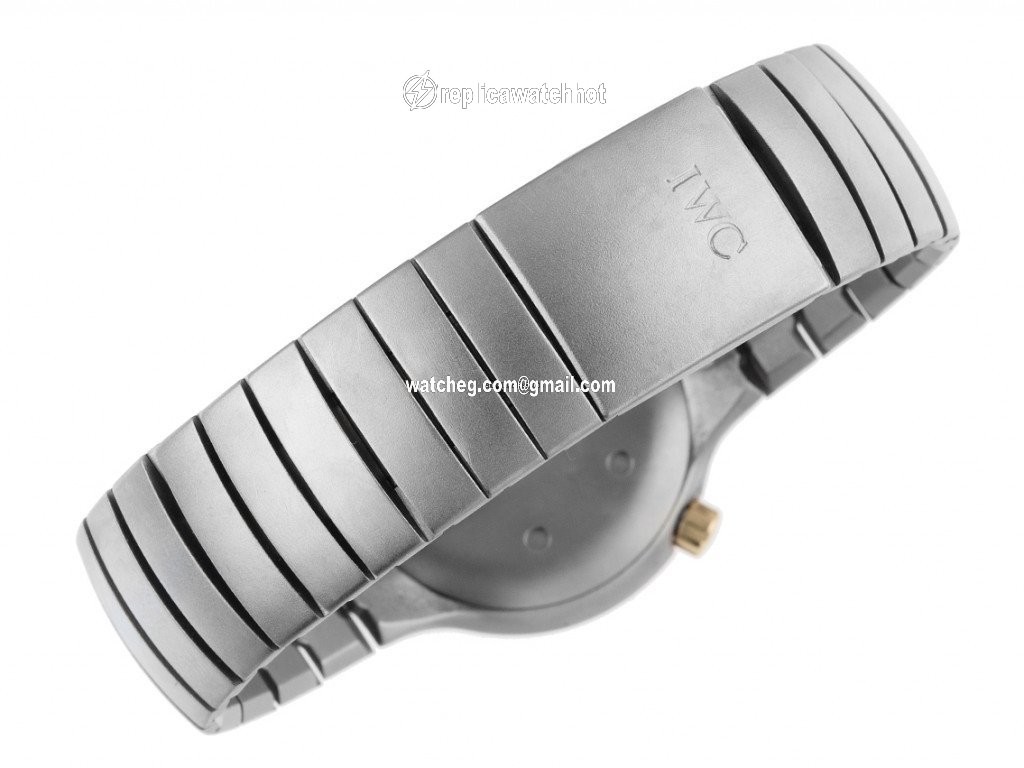 IWC Porsche Design Mens watch Unisex Automatic Titanium 35031 4