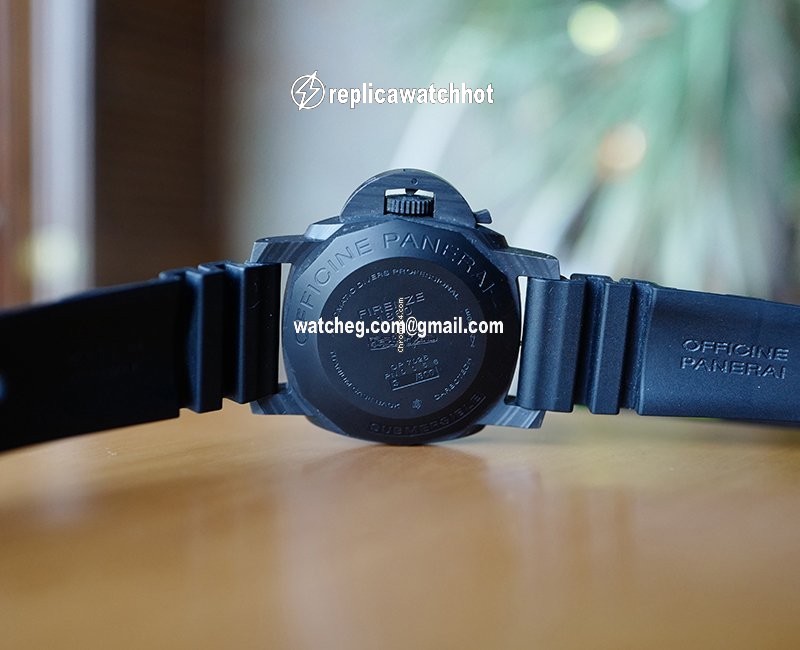 Panerai Luminor Submersible 1950 3 Days Automatic PAM 616 4