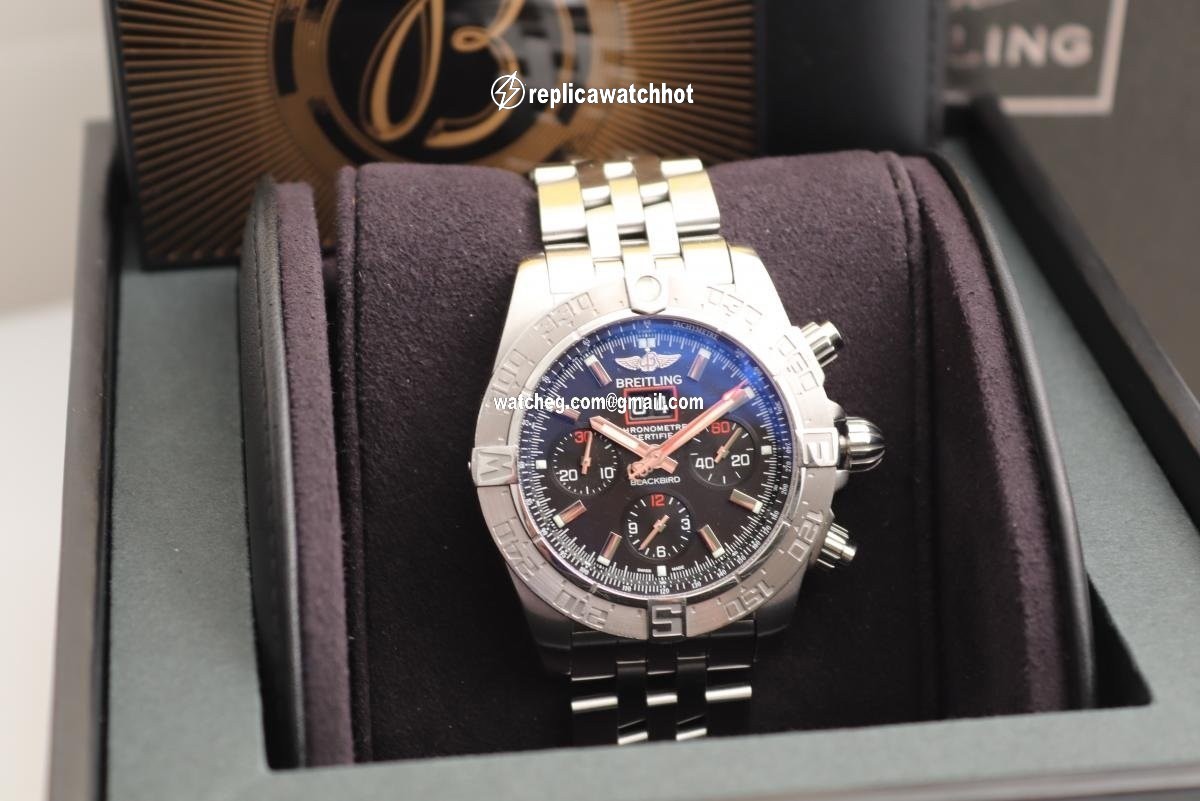 Breitling Blackbird Automatic Steel A4436010 BB71 4