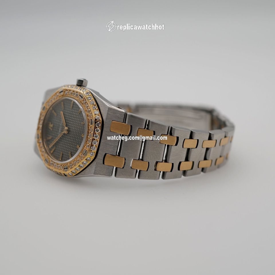 Audemars Piguet Royal Oak Lady Womens watch Quartz Gold Steel 6007SA 4