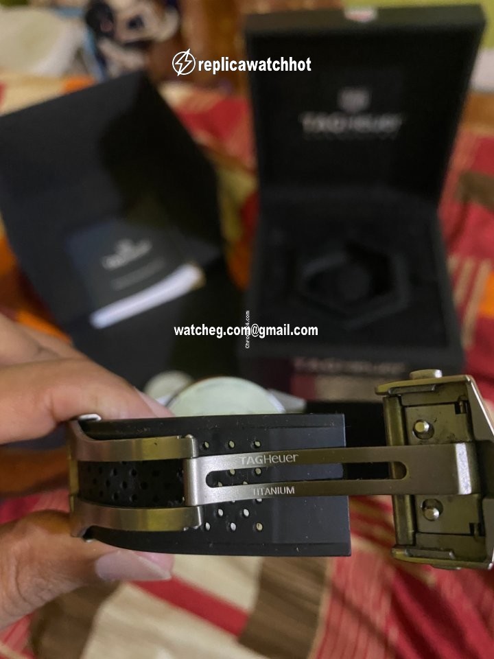 TAG Heuer Connected Mens watch Unisex Automatic Titanium SBF8A8001 4