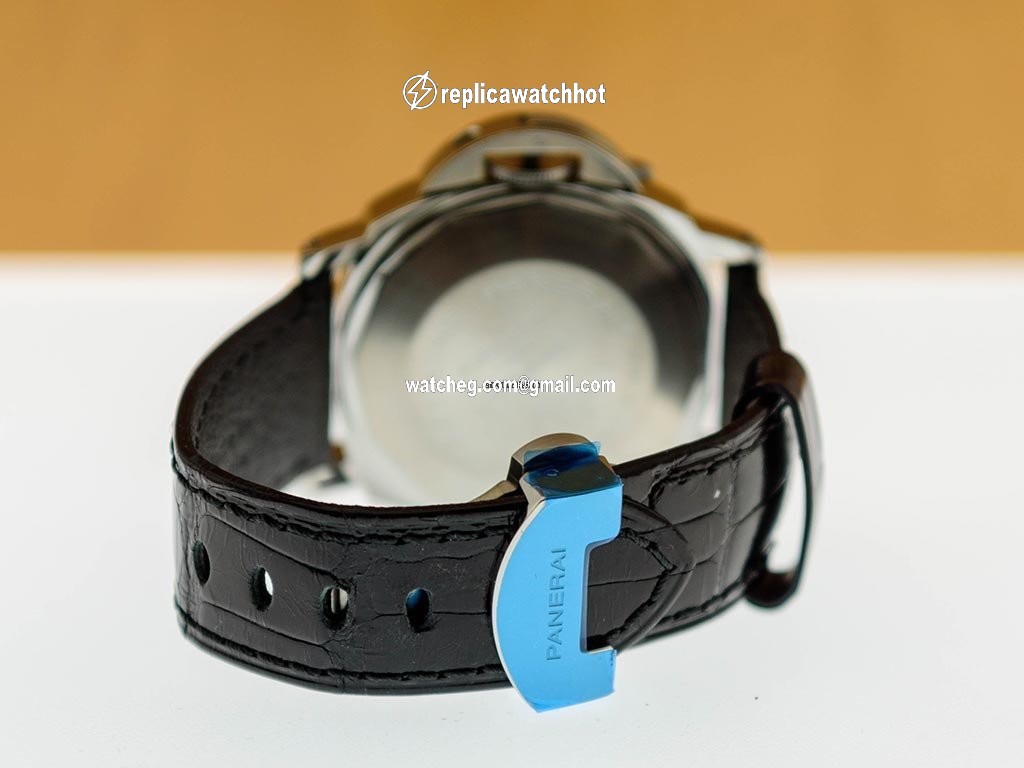 Panerai Luminor Marina Automatic Steel PAM00096 4