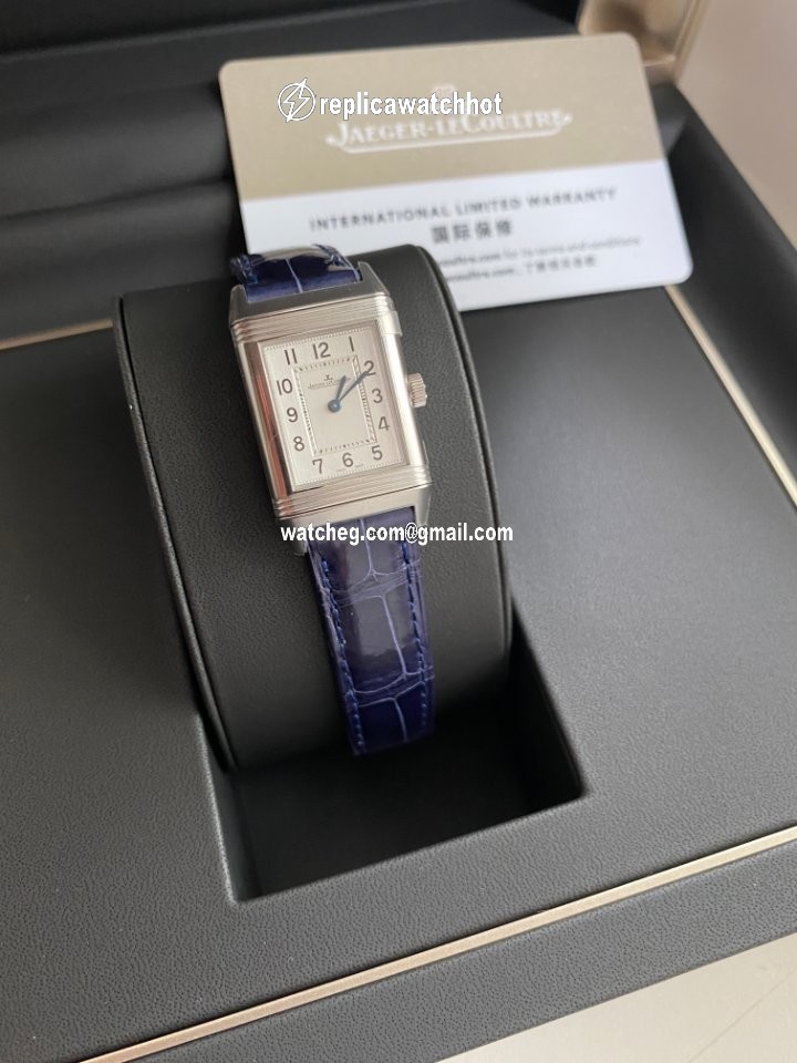 Jaeger-LeCoultre Reverso Classic Small Womens watch Quartz Steel 2618540 4