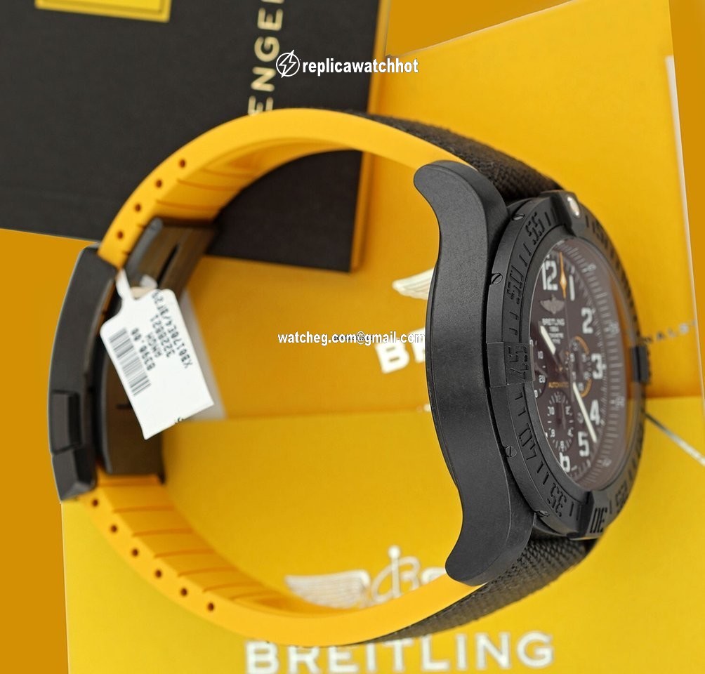 Breitling Avenger Hurricane Mens watch Unisex Automatic XB0170E4.BF29.257S 4