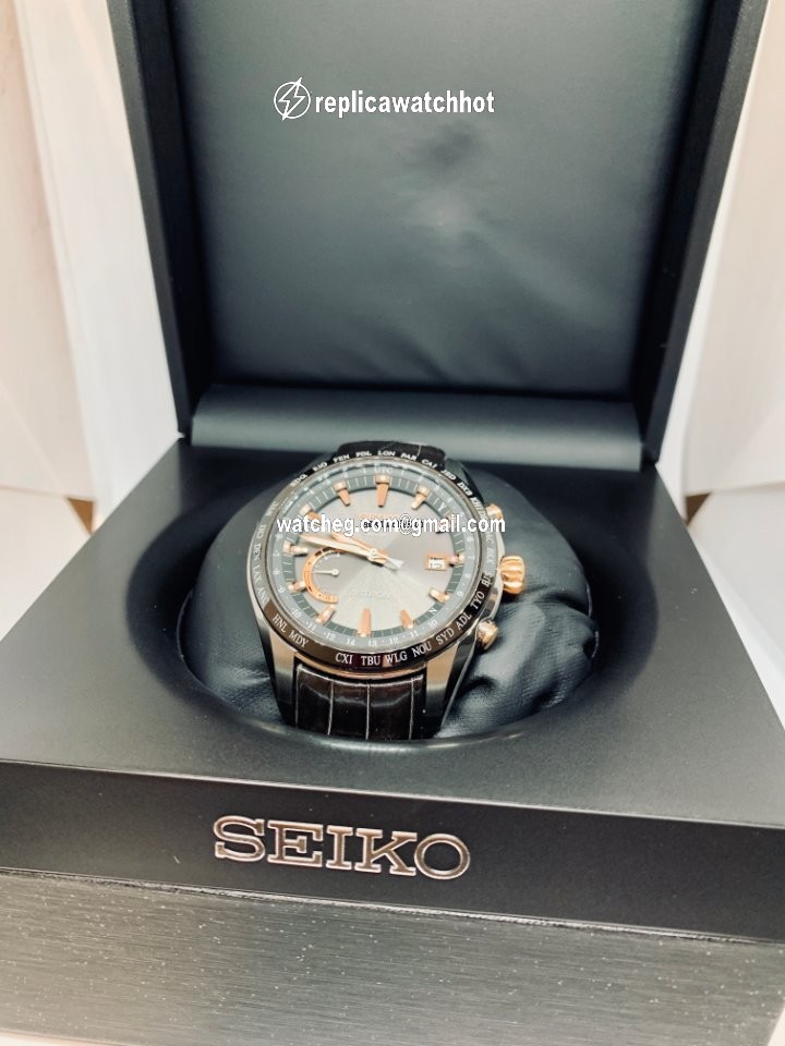 Seiko Astron GPS Solar Chronograph Mens watch Unisex Titanium SSE095J1 4