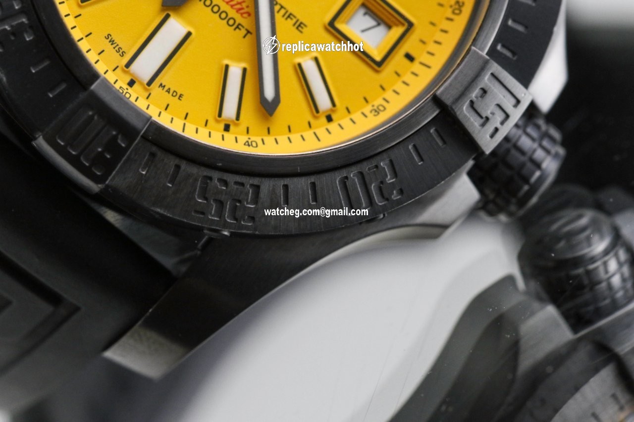 Breitling Avenger II Seawolf Automatic Steel M17331E2 I530 4