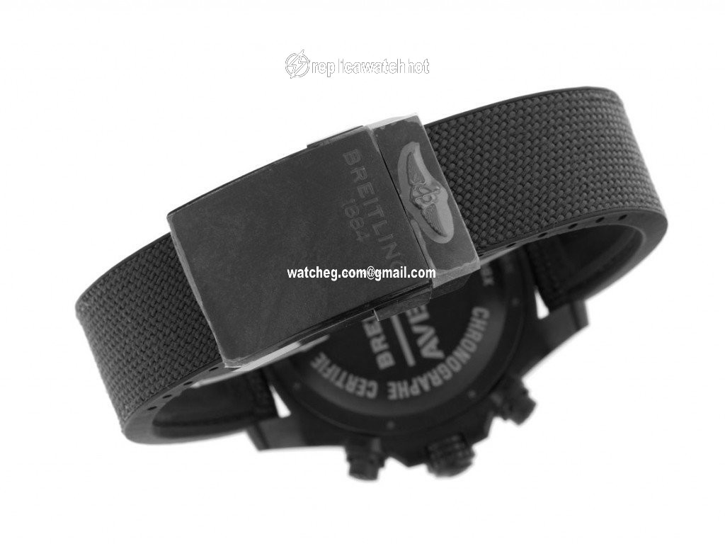 Breitling Avenger Hurricane Mens watch Unisex Automatic Plastic XB0180E4 I534 253S X20D.4 4