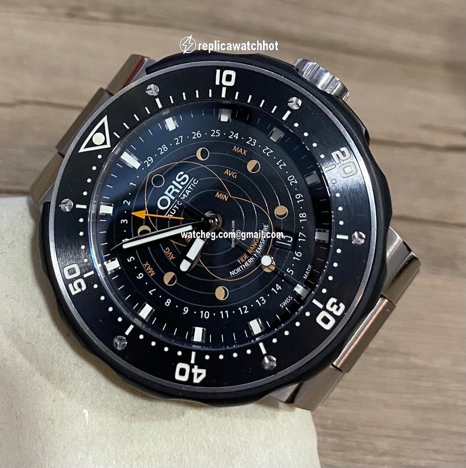 Oris ProDiver Pointer Moon Mens watch Unisex Automatic Titanium 01 761 7682 7154 4