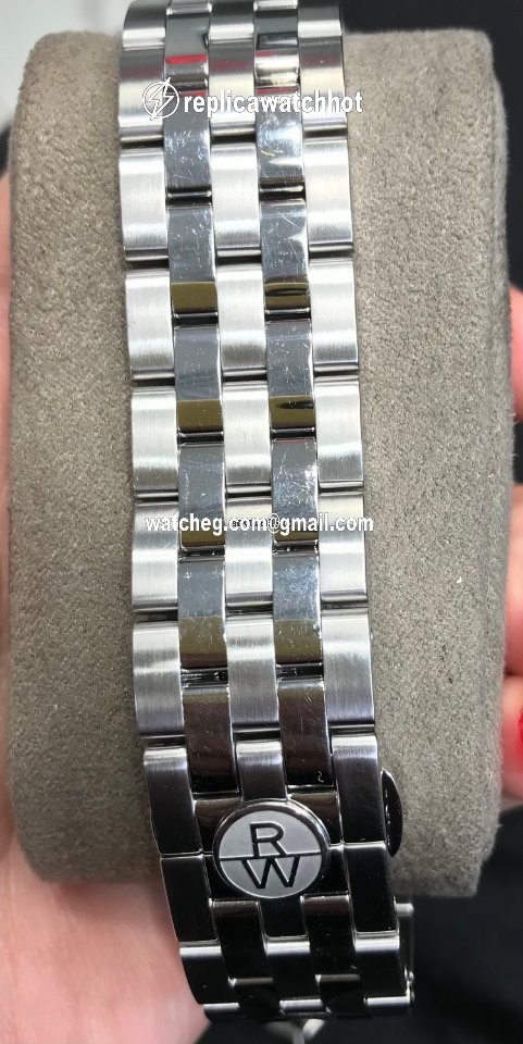 Raymond Weil Tango Mens watch Unisex Quartz Steel 4891-ST-00650 4