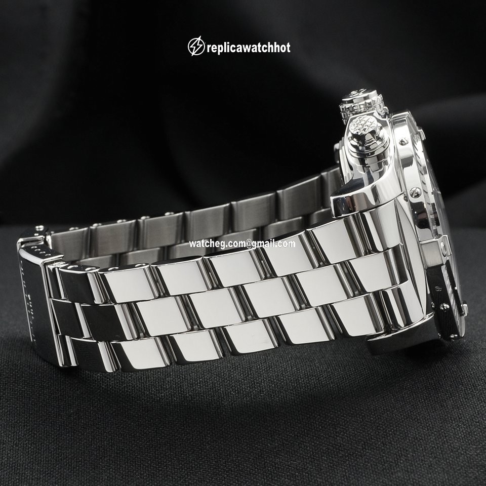 Breitling Super Avenger Mens watch Unisex Automatic Steel A1337011 B907 135A 4