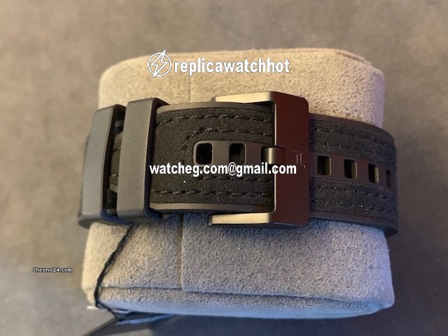 Porsche Design Monobloc Actuator Mens watch Unisex Automatic Titanium 6033.6.01.009.06.2 4