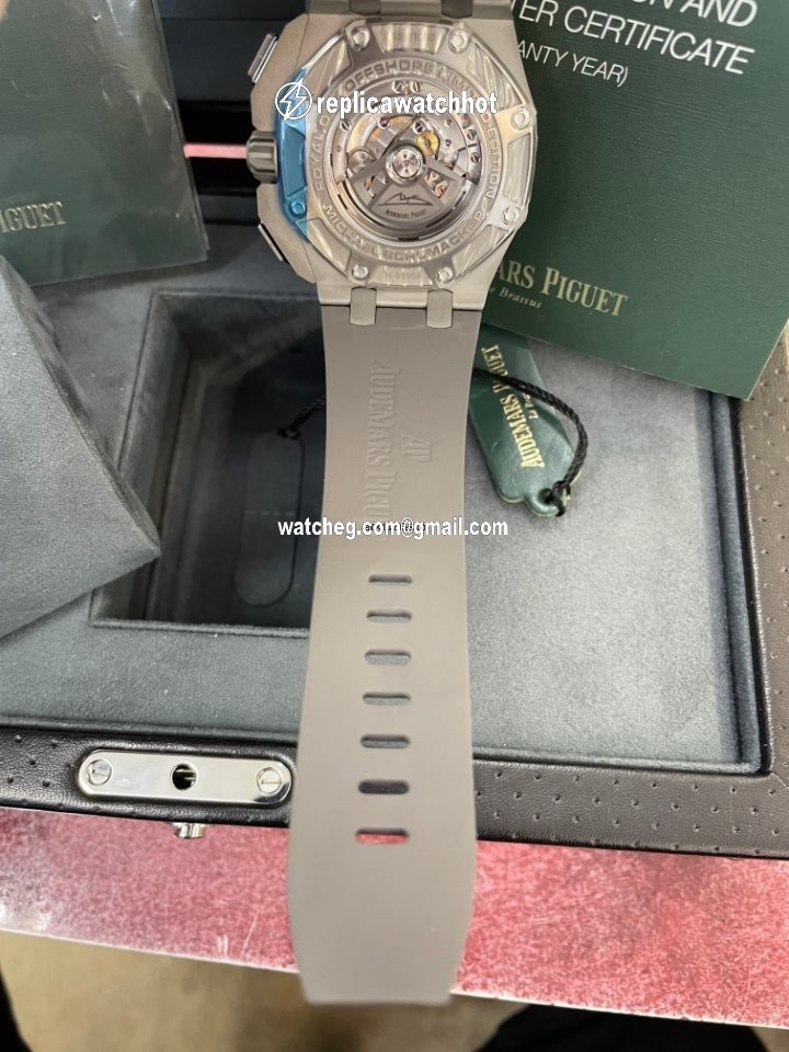 Audemars Piguet Royal Oak Offshore Chronograph Mens watch Unisex Automatic Titanium 26568IM.OO.A004CA.01 4