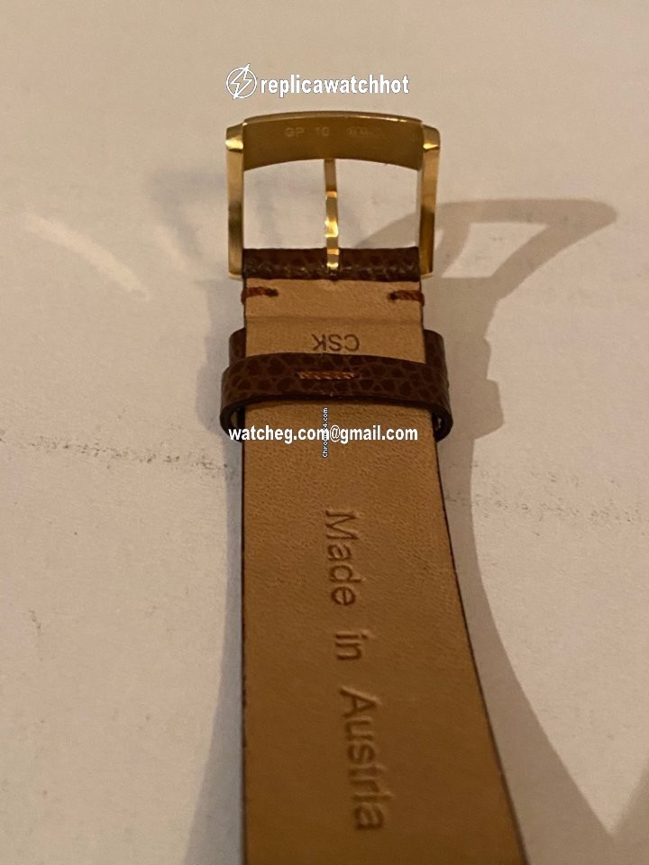 Baume & Mercier Mens watch Unisex Quartz Yellow gold 9626 and 3976384 4