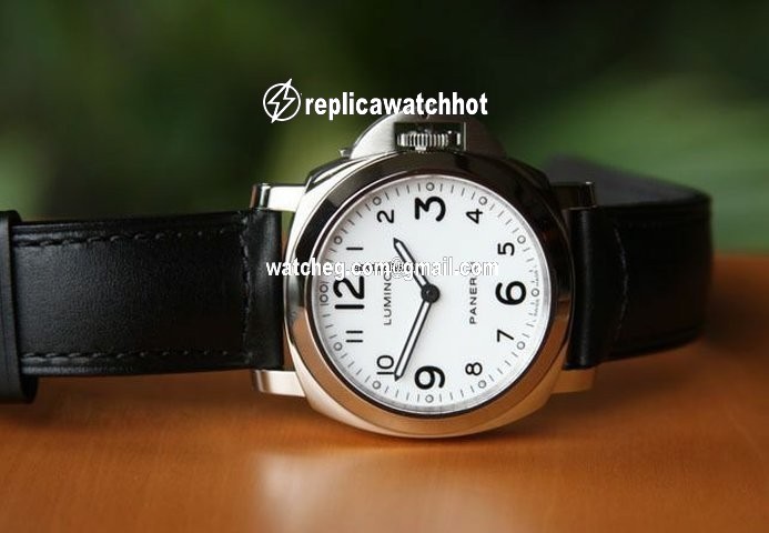 Panerai Luminor Base Manual winding Steel PAM 114 4