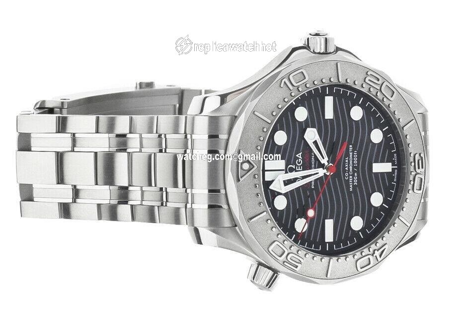Omega Seamaster Diver 300 M Mens watch Unisex Automatic Steel 21030422001002 4