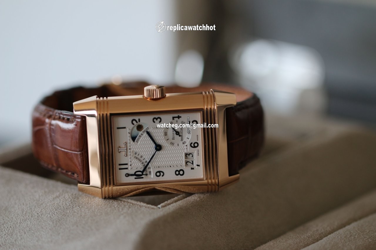 Jaeger-LeCoultre Reverso Rose gold Q3002420 4