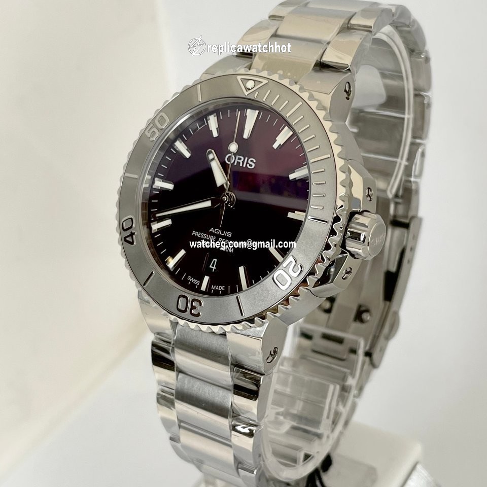Oris Aquis Date Mens watch Unisex Automatic Steel 01 733 7766 4158 07 8 22 05PEB 4