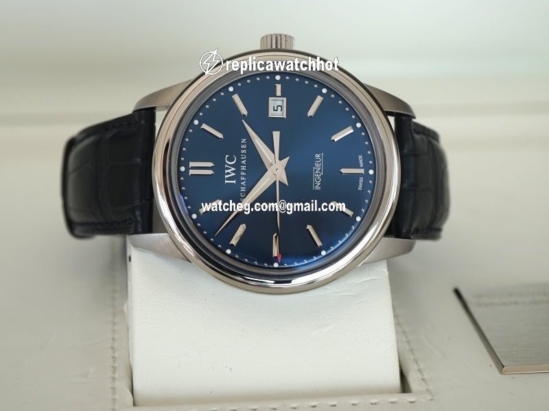 IWC Ingenieur Automatic Mens watch Unisex Automatic Steel IW323310 4