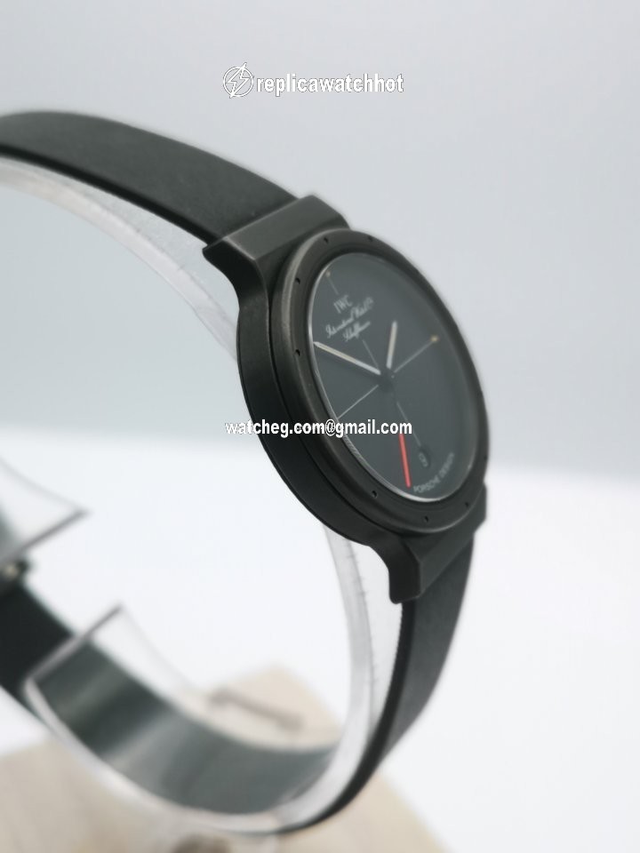 IWC Porsche Design Mens watch Unisex Quartz Titanium IW3330 4