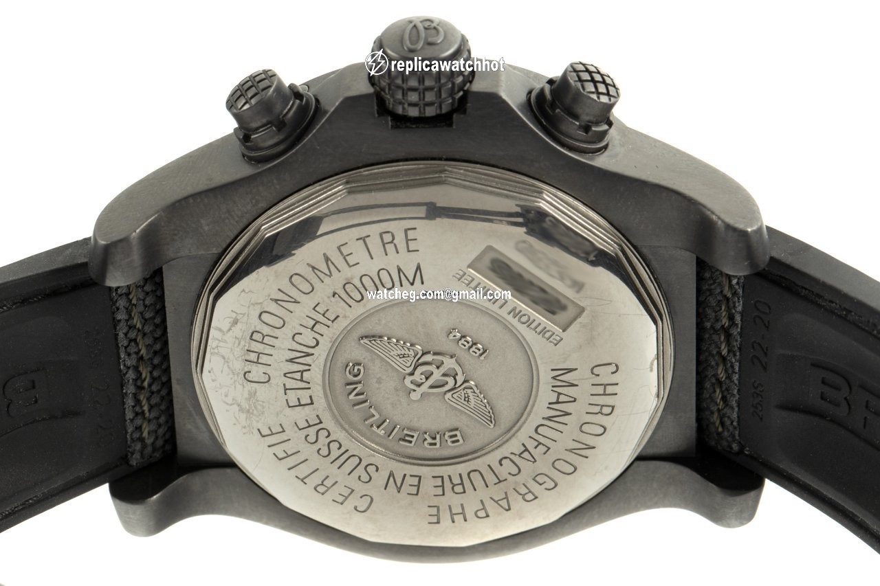 Breitling Avenger Seawolf Mens watch Unisex Quartz Steel M73390 4