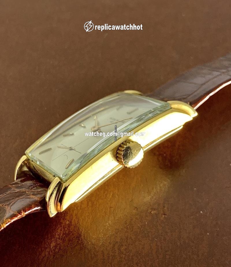 Patek Philippe Vintage Manual winding Yellow gold 1559 4