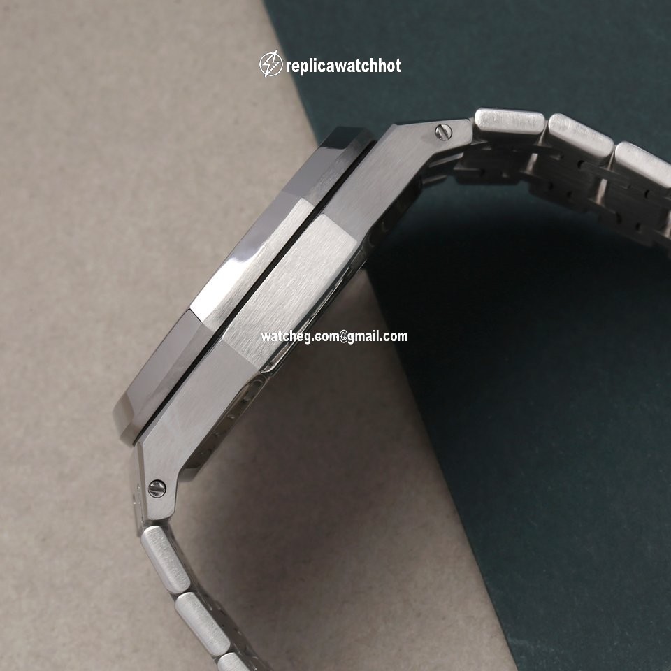 Audemars Piguet Royal Oak Dual Time Mens watch Unisex Automatic Steel 25730ST 4
