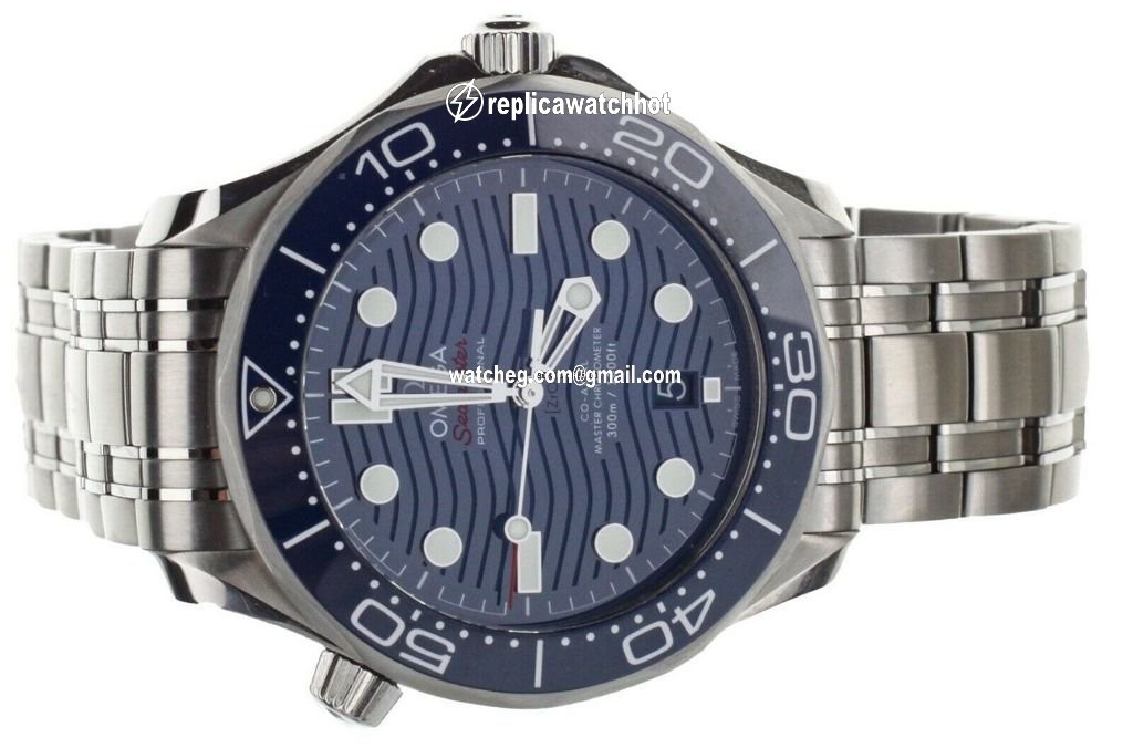 Omega Seamaster Diver 300 M Mens watch Unisex Automatic Steel 21030422003001 4