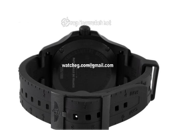 Breitling Colt Skyracer Mens watch Unisex Quartz Carbon X74320E4 4