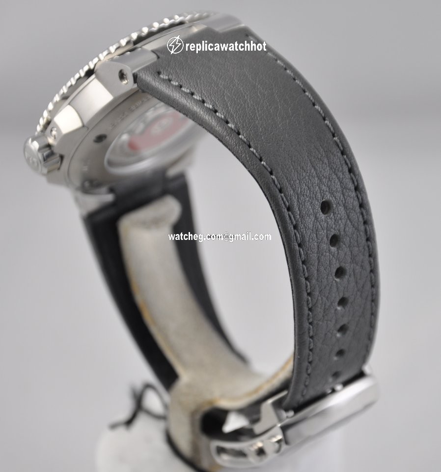 Oris Aquis Date Mens watch Unisex Automatic Steel 01 733 7730 4153-07 5 24 11EB 4