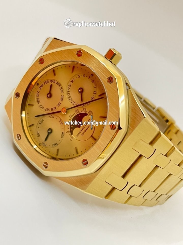 Audemars Piguet Royal Oak Perpetual Calendar Mens watch Unisex Automatic Yellow gold 25654BA 4