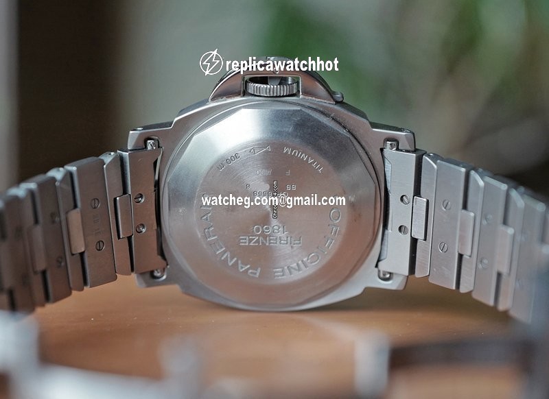 Panerai Luminor Marina Automatic Automatic Titanium PAM 165 4