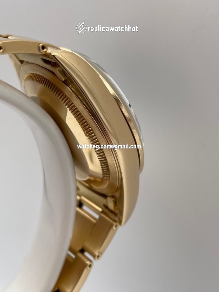 Rolex Day-Date 36 Mens watch Unisex Yellow gold Automatic 18208 4