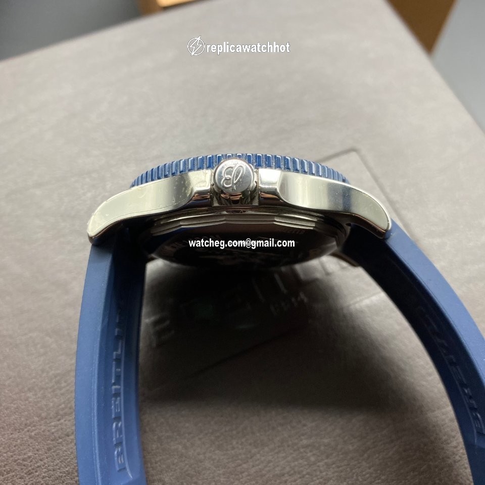 Breitling Superocean 44 Mens watch Unisex Automatic Steel Y1739316 C959 158S 4