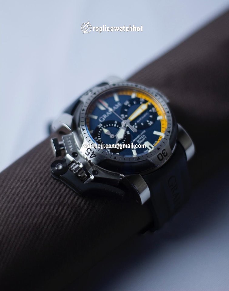 Graham Chronofighter Oversize Mens watch Unisex Automatic Steel 2OVAS 4