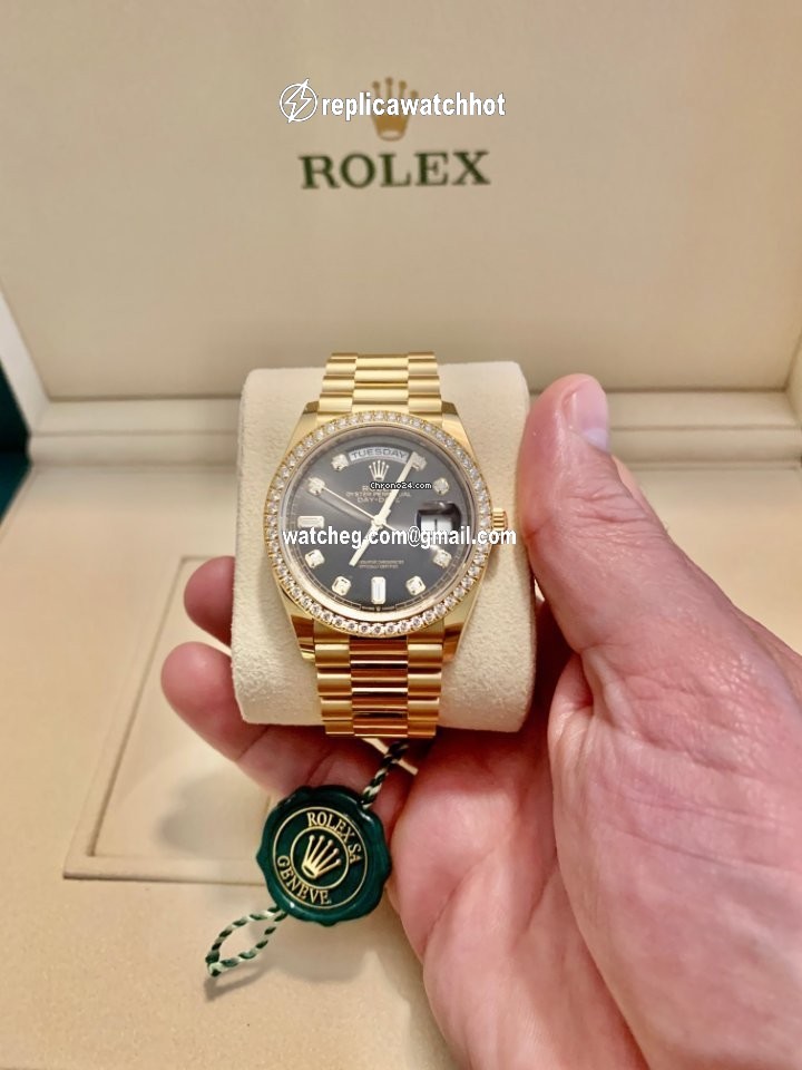 Rolex Day-Date 36 Mens watch Unisex Yellow gold Automatic 128348RBR 4