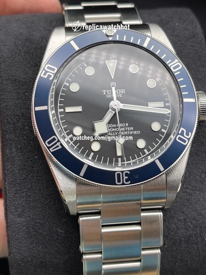 Tudor Black Bay Mens watch Unisex Automatic Steel 79230B 4
