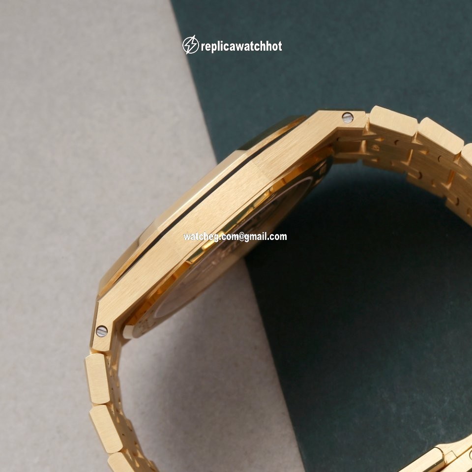 Audemars Piguet Royal Oak Jumbo Mens watch Unisex Automatic Yellow gold 15202BA 4