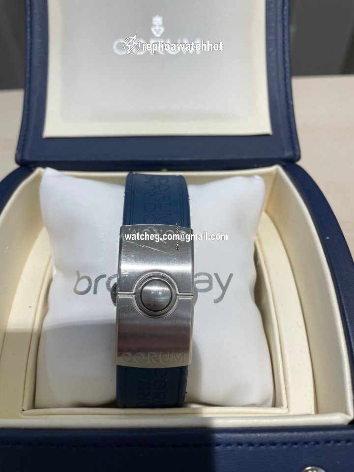 Corum Bubble Mens watch Unisex Automatic Steel 285190.20 4
