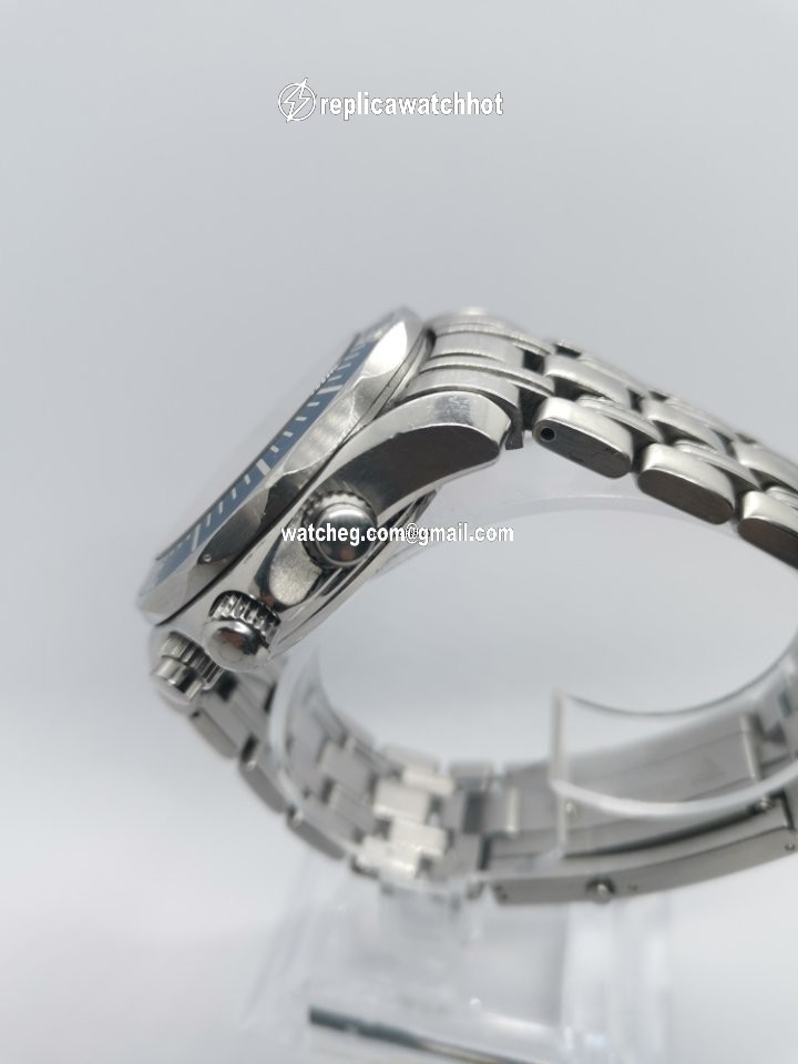 Omega Seamaster Diver 300 M Mens watch Unisex Automatic Steel 2599.80.00 4