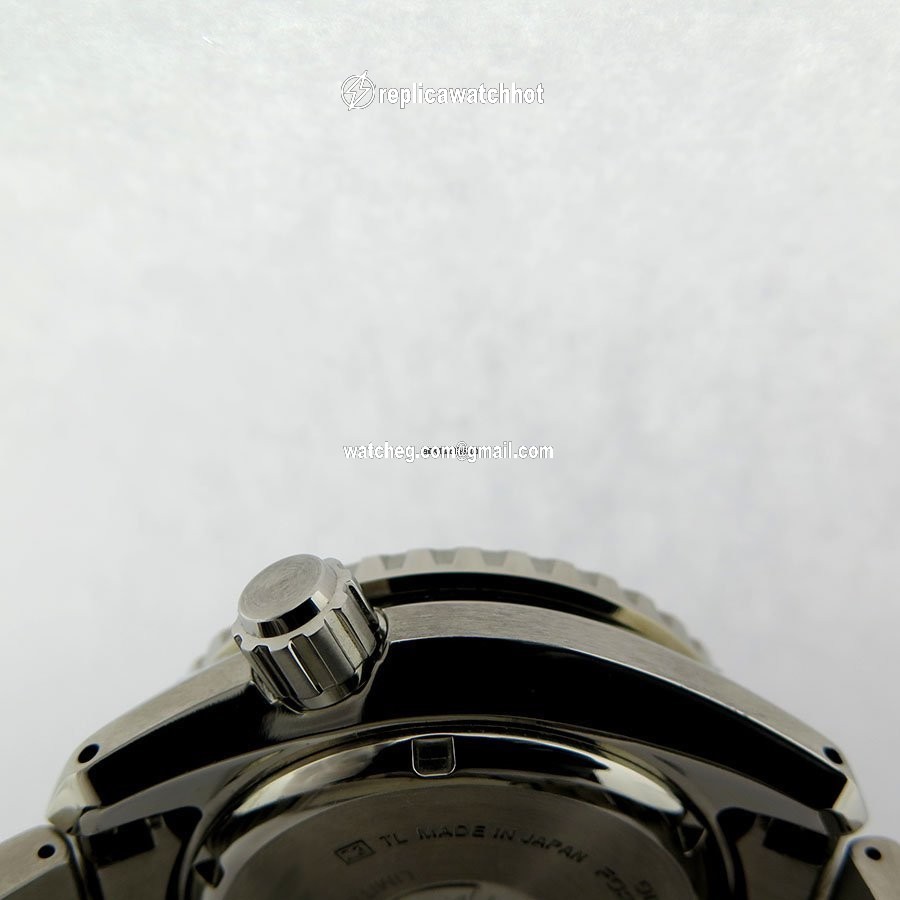 Seiko Prospex Titanium SBDB039 4