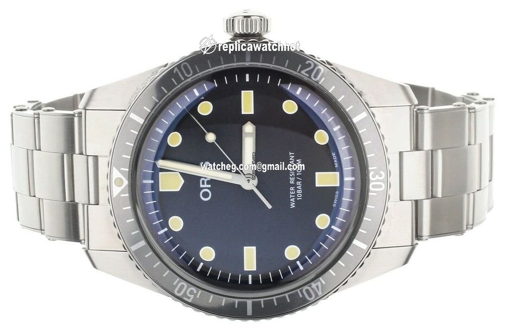Oris Divers Sixty Five Mens watch Unisex Manual winding Steel 01 730 7757 4083 4
