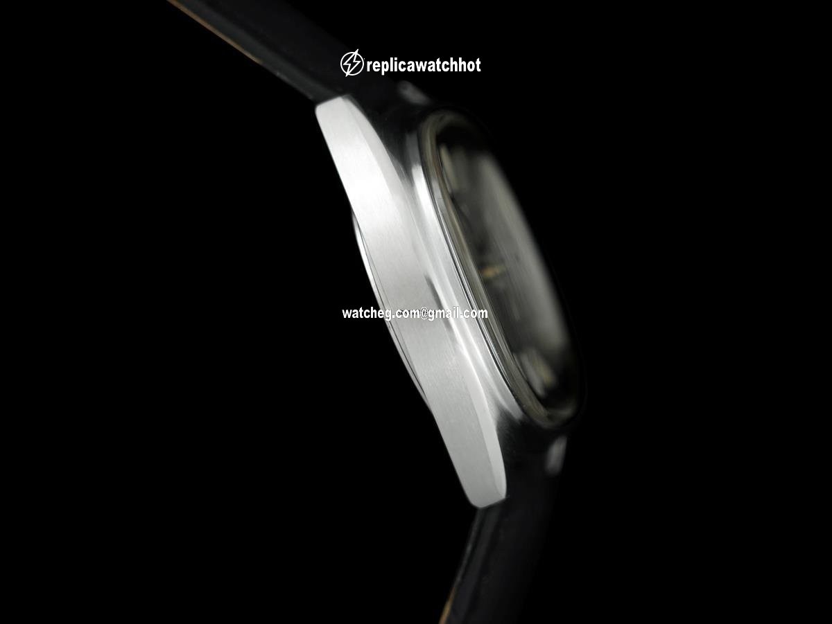 Omega Quartz Steel 8131 4