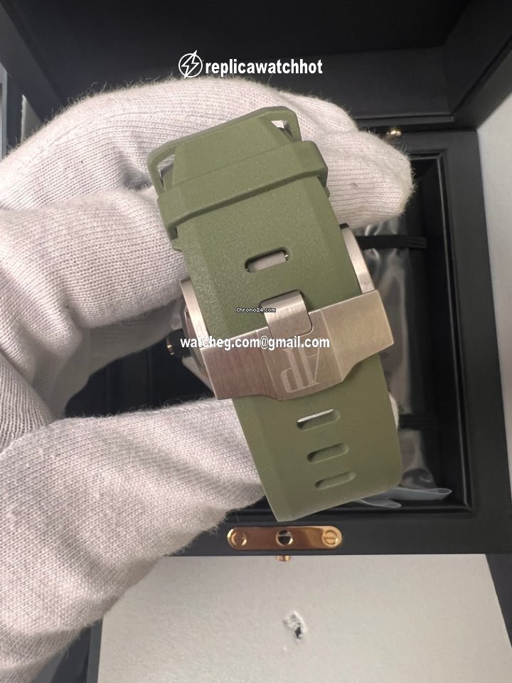 Audemars Piguet Royal Oak Offshore Diver Mens watch Unisex Automatic Steel 15720ST.OO.A052CA.01 4