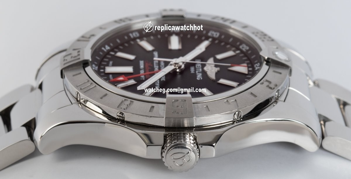 Breitling Avenger II GMT Mens watch Unisex Automatic Steel A3239011 BC35 4
