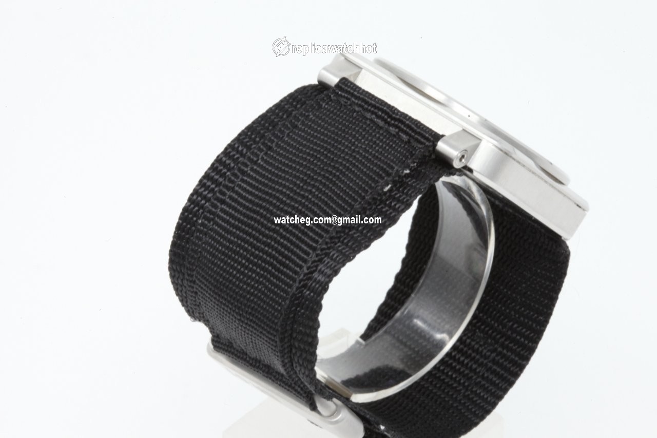 Bell & Ross BR 03-92 Steel Mens watch Unisex Automatic Steel BR0392-BLC-ST 4