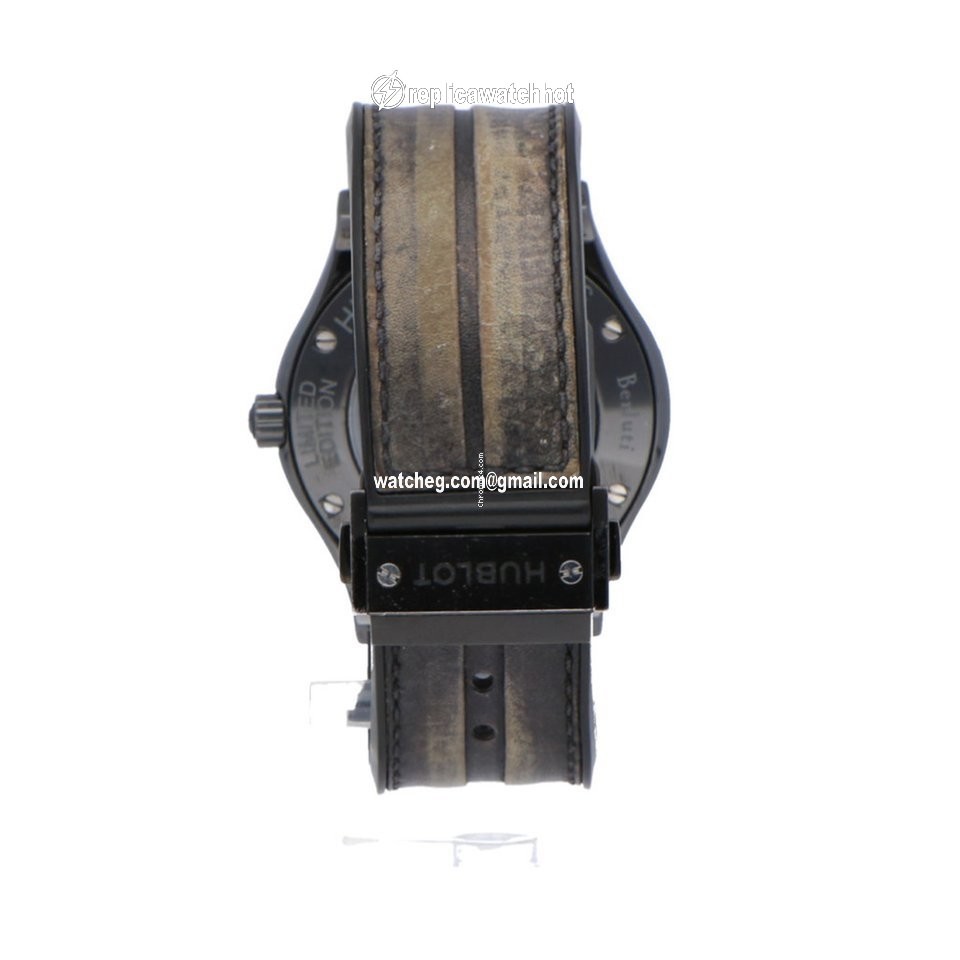 Hublot Classic Fusion 45, 42, 38, 33 mm Mens watch Unisex Automatic Ceramic 511.CM.0500.VR.BER16 4