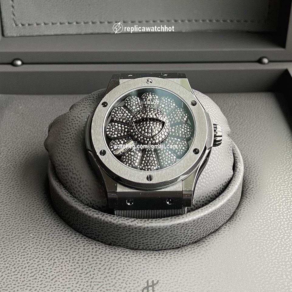 Hublot Classic Fusion 45, 42, 38, 33 mm Mens watch Unisex Automatic Ceramic 507.CX.9000.RX.TAK21 4