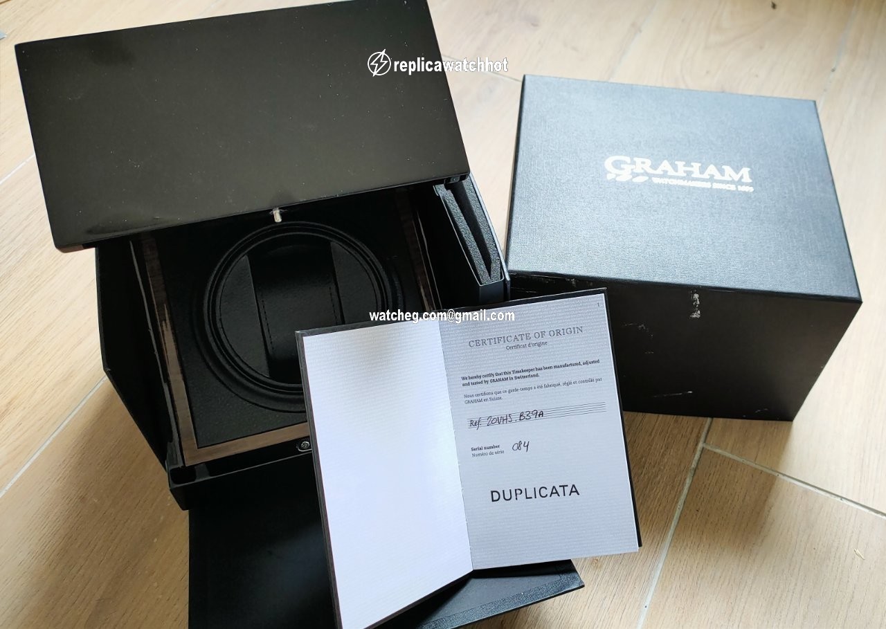 Graham Chronofighter Oversize Mens watch Unisex Steel 2OVHS.B39A 4