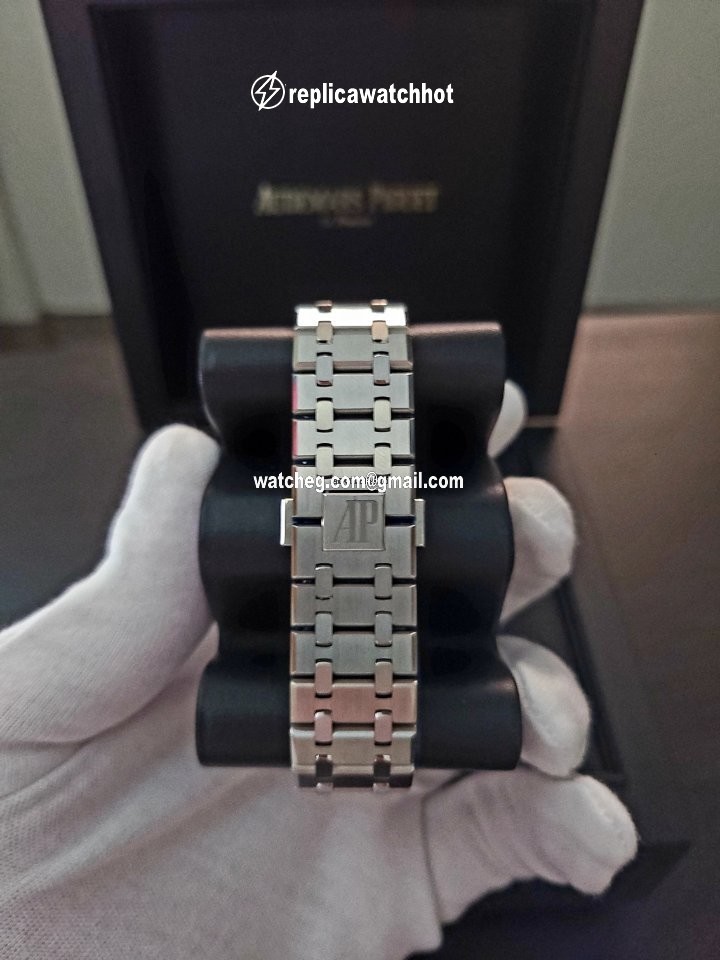 Audemars Piguet Royal Oak Mens watch Unisex Automatic Steel 15500ST.OO.1220ST.04 4